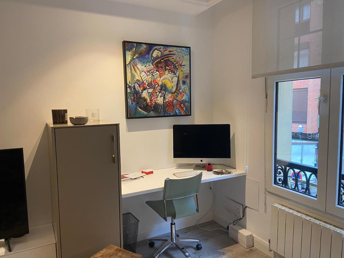 110 M2 Central Apartment In Abando Close To Guggenheim With Parking Bilbao Exterior foto